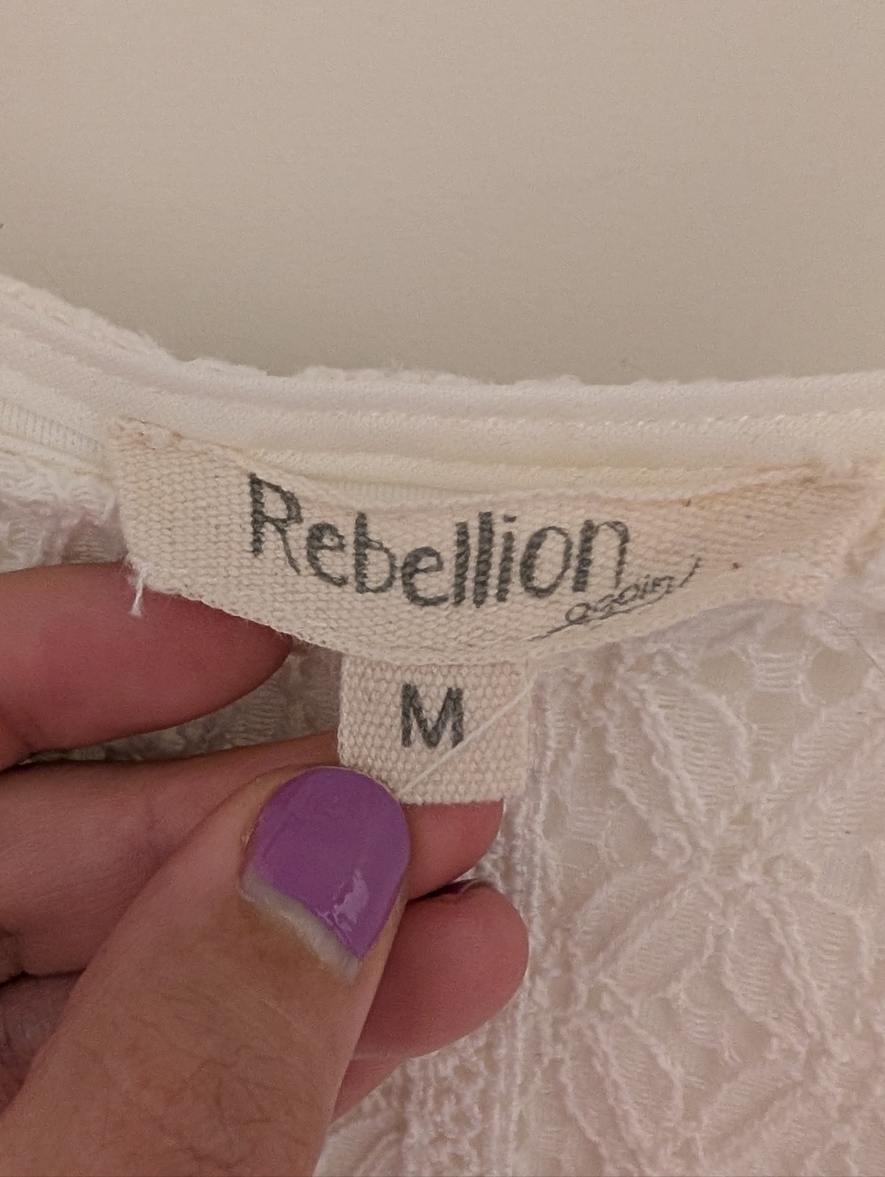 Rebellion Lace Dress - Picture 3 of 4